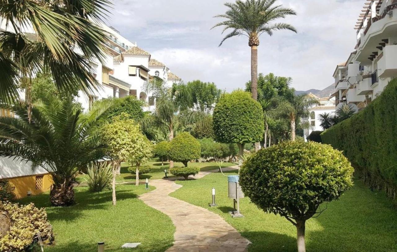 M&J Benalmadena Retreat Apartment Exterior photo