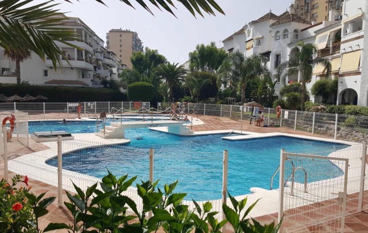 M&J Benalmadena Retreat Apartment Exterior photo