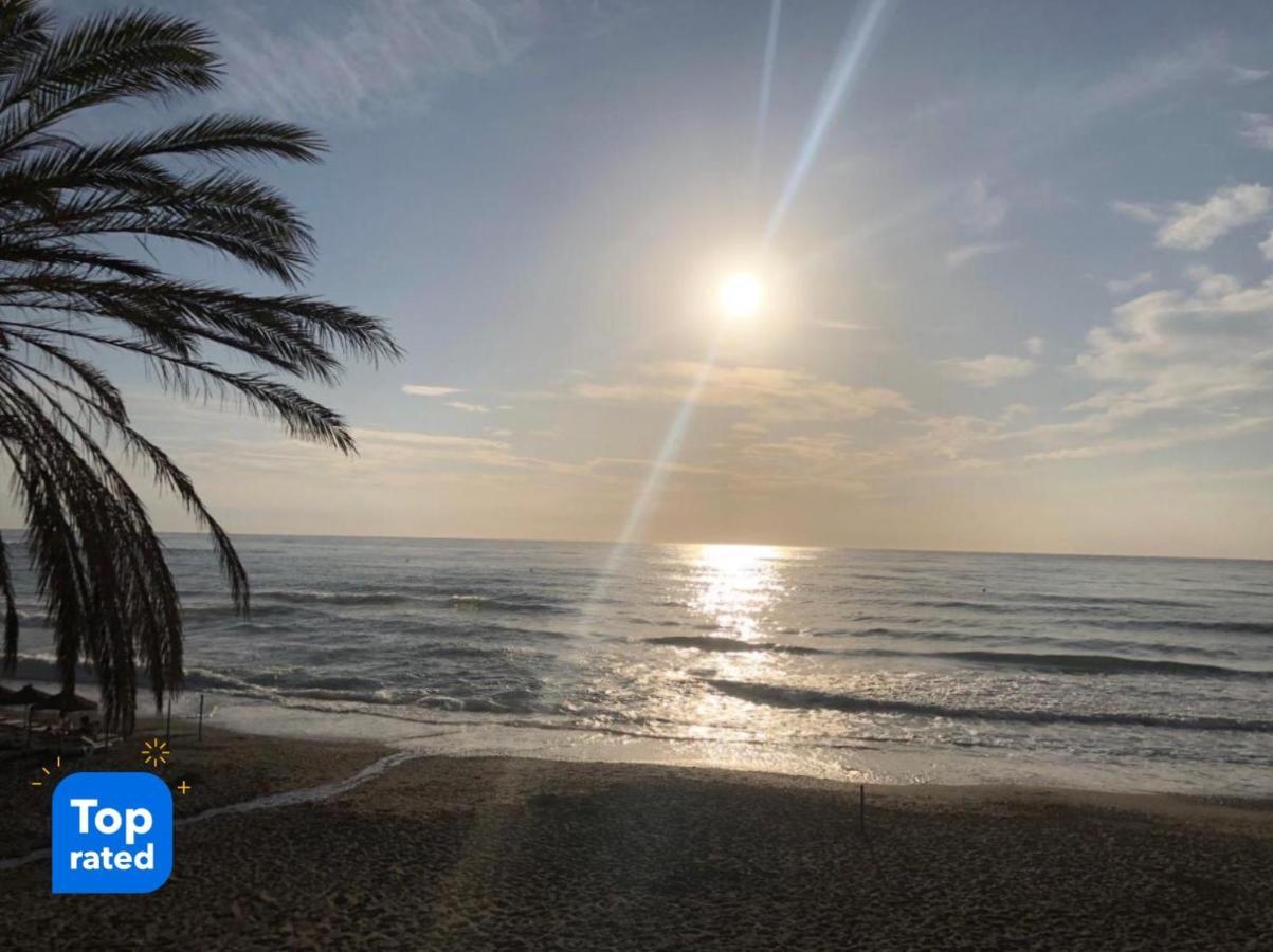 M&J Benalmadena Retreat Apartment Exterior photo
