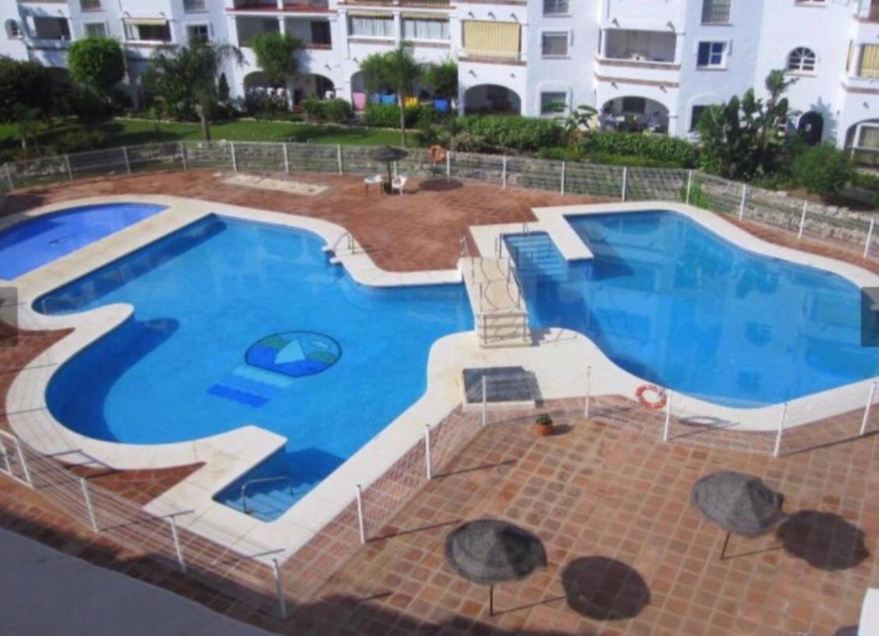 M&J Benalmadena Retreat Apartment Exterior photo