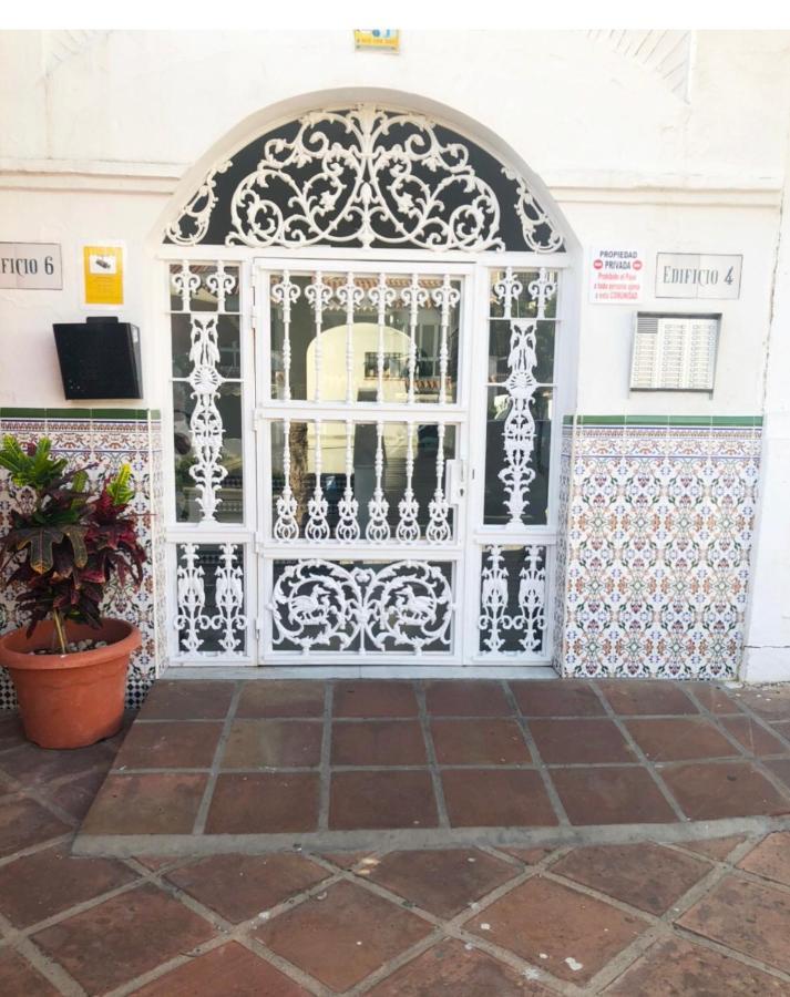 M&J Benalmadena Retreat Apartment Exterior photo